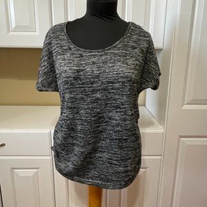 ESPRESSO Women's Pullover Top Cap Sleeves Round Neck Black & Gray Muddle…